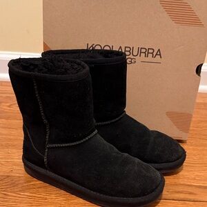 Koolaburra by UGG Black Suede Boots